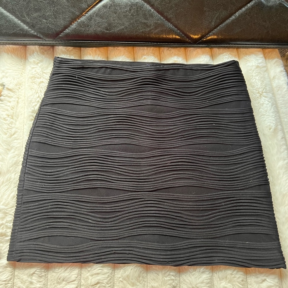 Bodycon skirt - size L